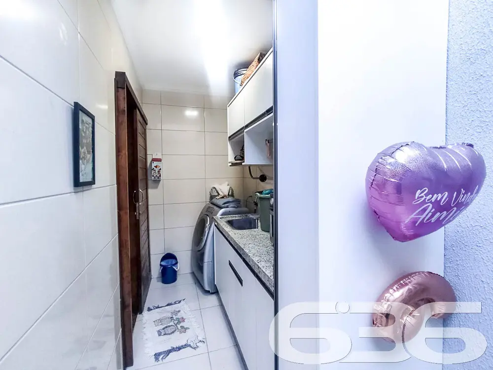 SOBRADO COM SUÍTE + 2 QUARTOS NO BAIRRO COSTA E SI