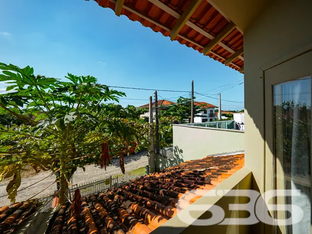 Seu novo lar de veraneio a poucos passos do mar!
A