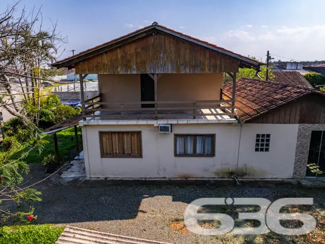 VENDE-SE DUAS CASAS EM MINI CHÁCARA A 300M DA LAGO