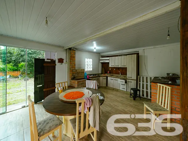 VENDE-SE DUAS CASAS EM MINI CHÁCARA A 300M DA LAGO