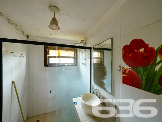 VENDE-SE DUAS CASAS EM MINI CHÁCARA A 300M DA LAGO