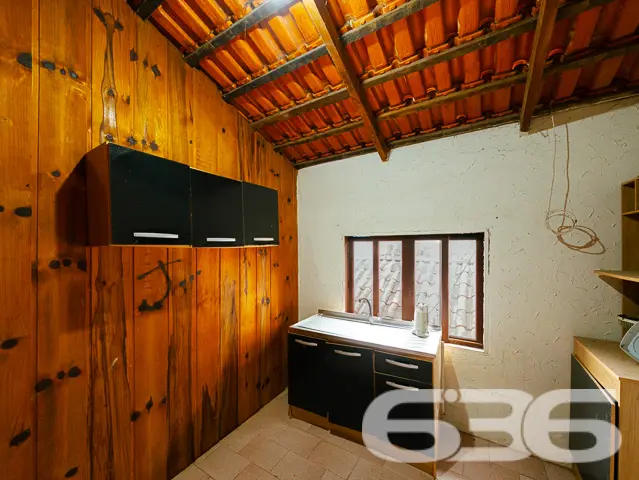 VENDE-SE DUAS CASAS EM MINI CHÁCARA A 300M DA LAGO
