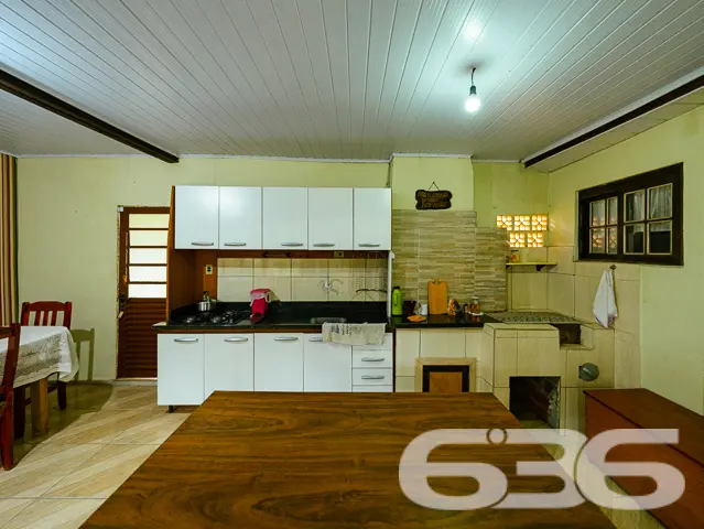 VENDE-SE DUAS CASAS EM MINI CHÁCARA A 300M DA LAGO