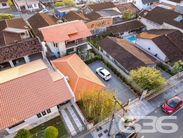 SOBRADO COM SUĂTE + QUARTO NO BAIRRO COSTA E SILVA
