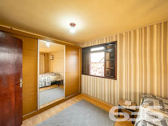 SOBRADO COM SUĂTE + QUARTO NO BAIRRO COSTA E SILVA