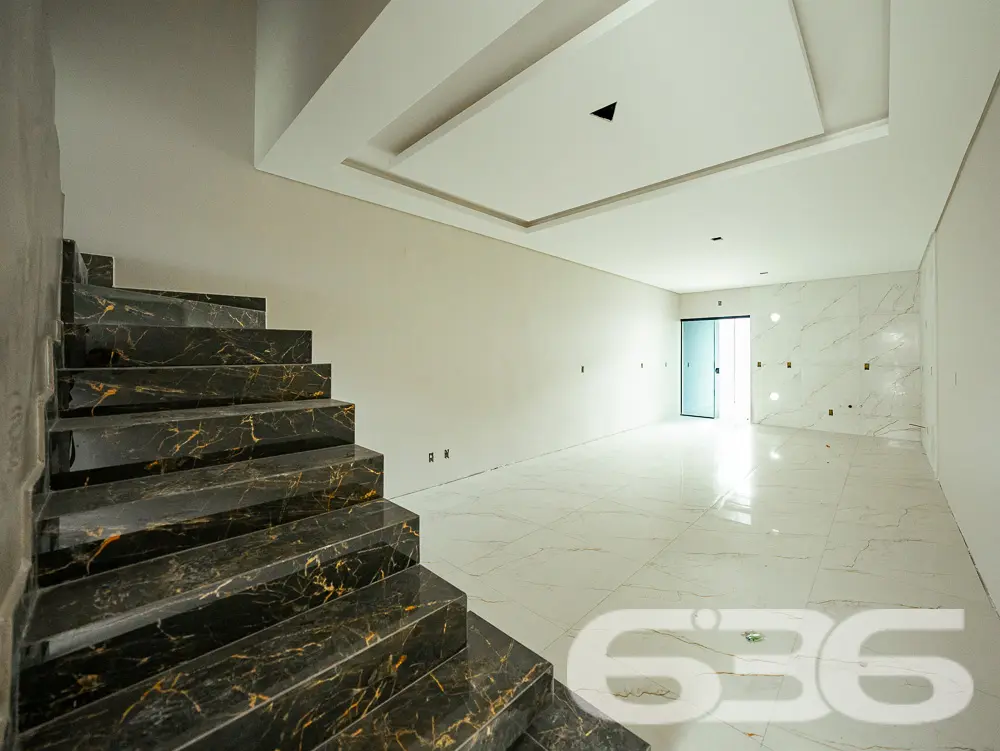 EXCELENTE SOBRADO COM SUÍTE + 2 QUARTOS NO BAIRRO