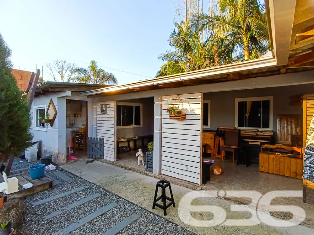 IMÓVEL COM 2 DORMITÓRIOS NO BAIRRO JARDIM PARAÍSO