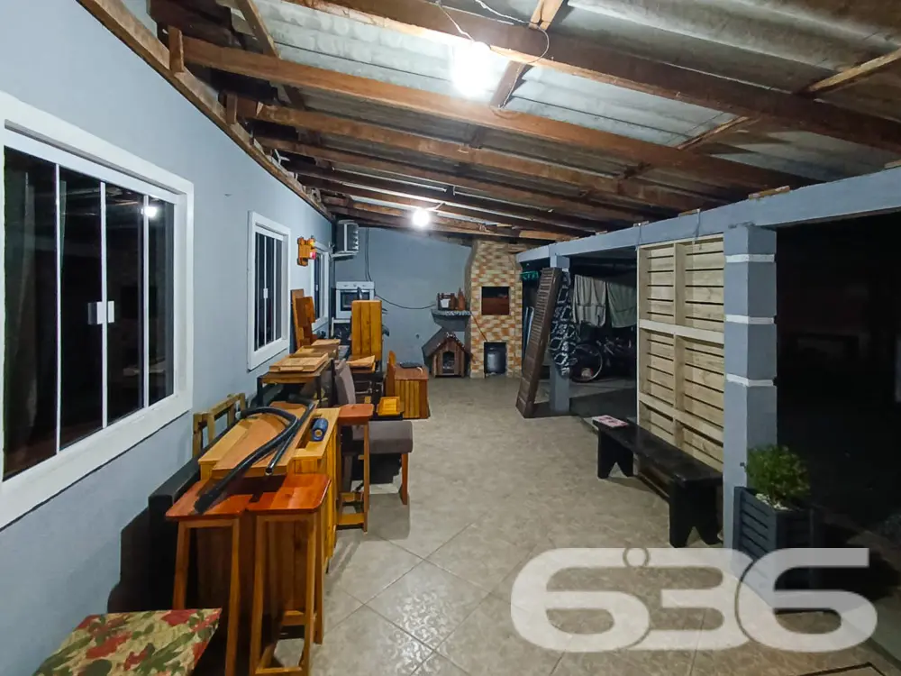 IMÓVEL COM 2 DORMITÓRIOS NO BAIRRO JARDIM PARAÍSO