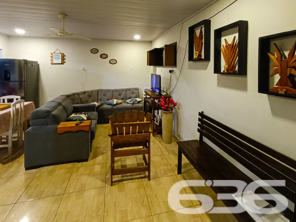 IMÓVEL COM 2 DORMITÓRIOS NO BAIRRO JARDIM PARAÍSO