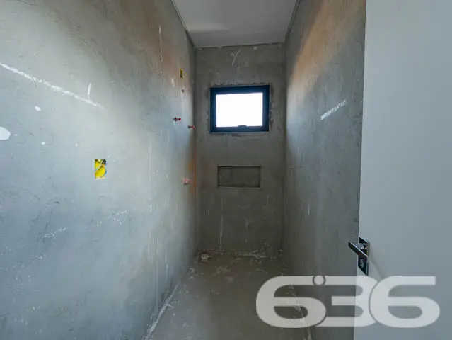 SOBRADO DE ALTO PADRÃO NO BAIRRO IRIRÚ - COM SUÍTE