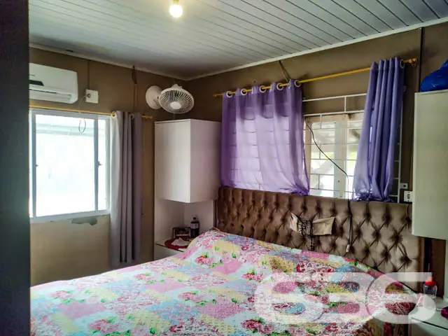 RESIDÊNCIA AMPLA COM 5 DORMITÓRIOS E VISTA PARA A