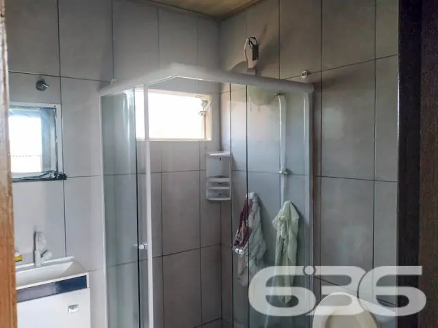 RESIDÊNCIA AMPLA COM 5 DORMITÓRIOS E VISTA PARA A