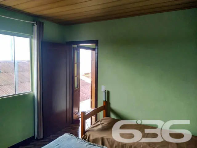 RESIDÊNCIA AMPLA COM 5 DORMITÓRIOS E VISTA PARA A
