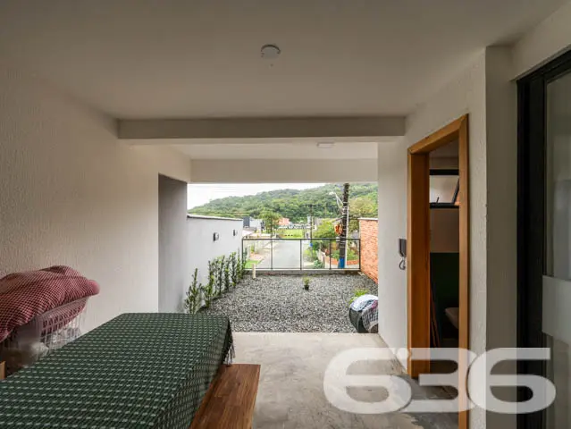 SOBRADO COM SUÍTE E CLOSET + DORMITÓRIO NO BAIRRO