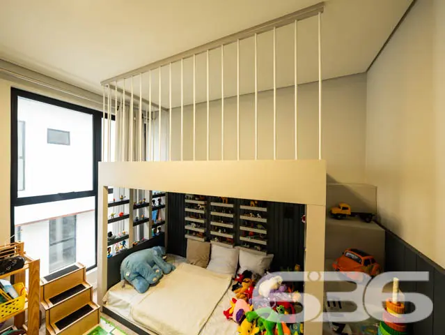 SOBRADO COM SUÍTE E CLOSET + DORMITÓRIO NO BAIRRO