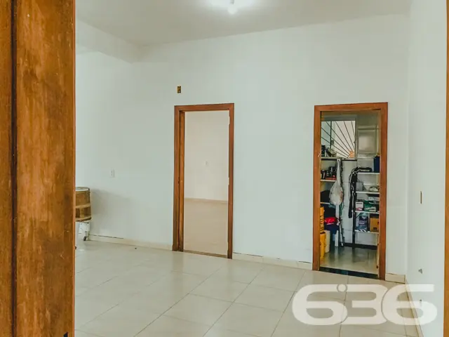 BAIRRO BUCAREIN: SOBRADO AMPLO COM SUÍTE + DORMITÓ