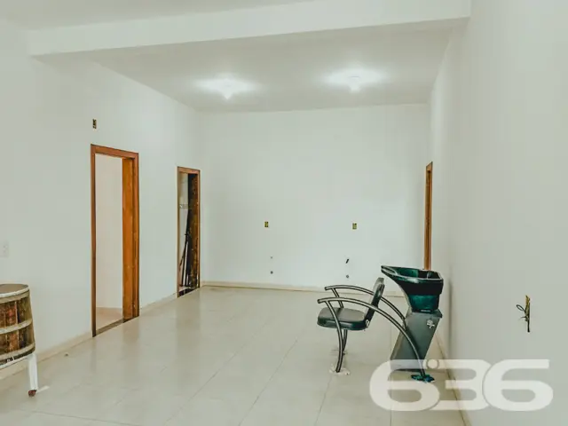 BAIRRO BUCAREIN: SOBRADO AMPLO COM SUÍTE + DORMITÓ