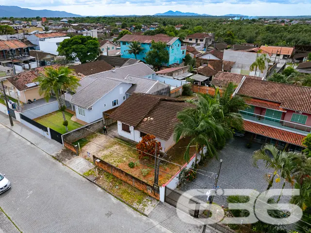IMÓVEL À VENDA NO BAIRRO AVENTUREIRO COM AMPLO TER