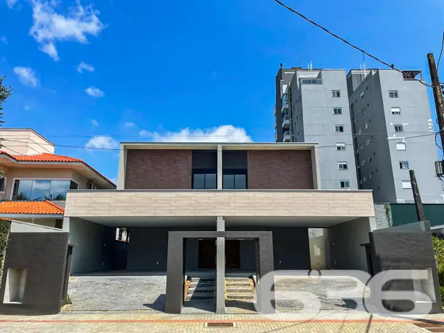 BELÍSSIMO IMÓVEL COM 3 SUÍTES NO BAIRRO SANTO ANTÔ