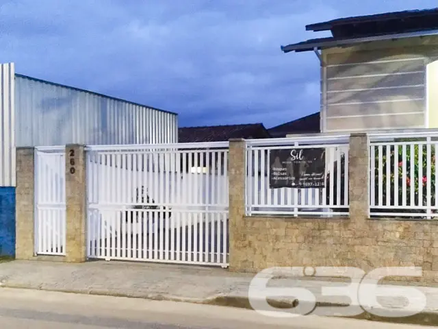 SOBRADO COM SUÍTE + 2 QUARTOS NO BAIRRO FÁTIMA – C