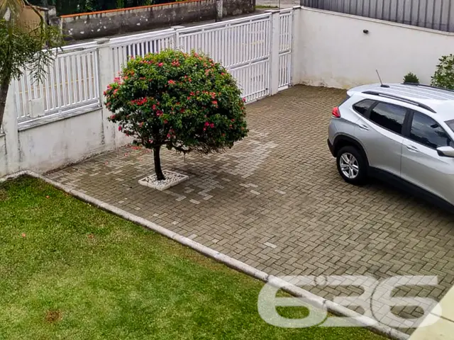 SOBRADO COM SUÍTE + 2 QUARTOS NO BAIRRO FÁTIMA – C
