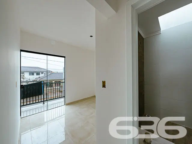 BAIRRO AVENTUREIRO: SOBRADO DE ESQUINA ESPAĂOSO CO