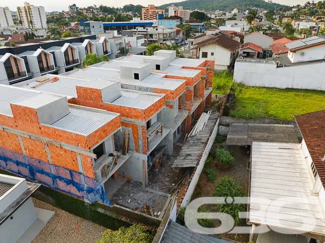 Residência Exclusiva com Entrega para Dezembro de