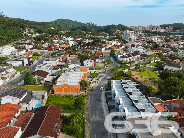 Imagine um lar onde modernidade e conforto se enco