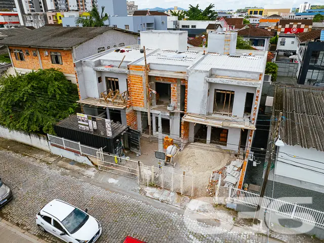 Descubra Seu Novo Lar em Joinville: Residência Gem