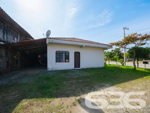 Descubra a versatilidade e o potencial deste imóve