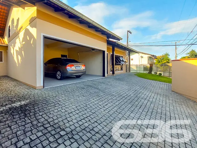 Descubra o lar dos seus sonhos no coração de Joinv