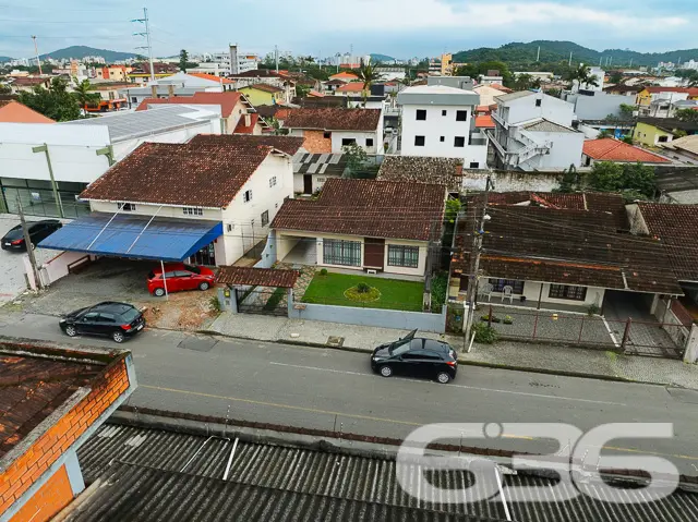 Descubra um lar encantador e perfeitamente localiz