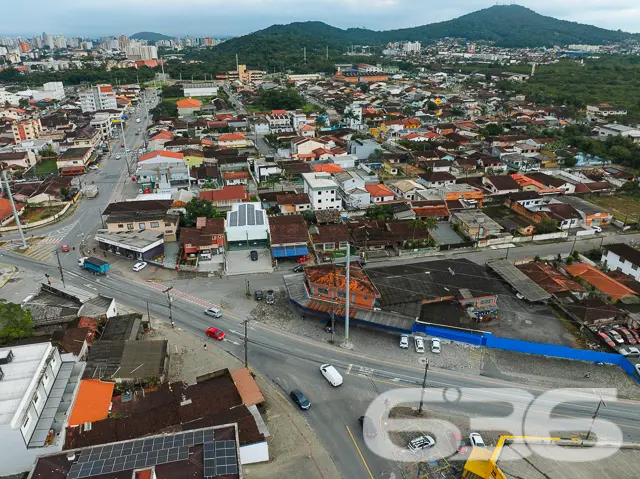 Descubra um lar encantador e perfeitamente localiz