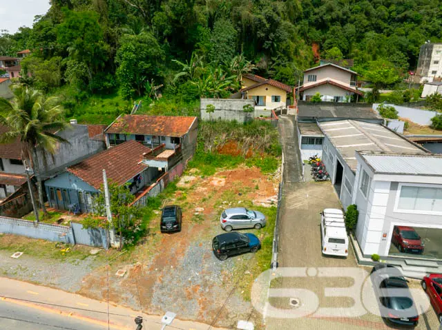 Oportunidade Imperdível: Terreno Plano e Bem Local