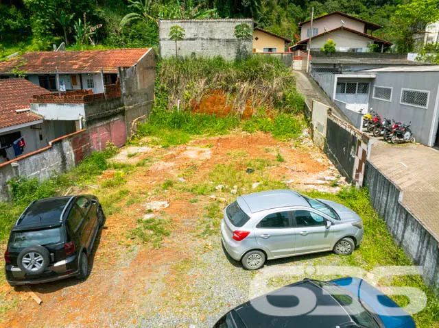 Oportunidade Imperdível: Terreno Plano e Bem Local