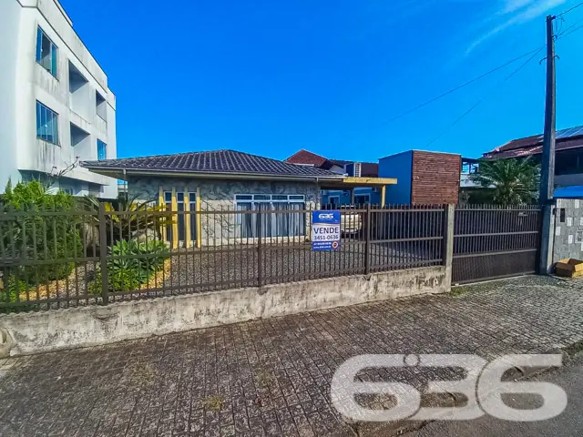 Descubra a casa dos seus sonhos em Joinville, no b