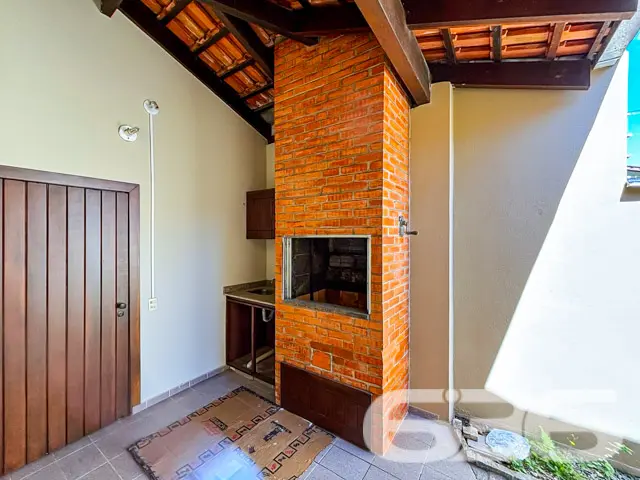Descubra a sofisticação e o conforto em uma residê