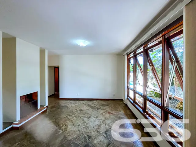 Descubra a sofisticação e o conforto em uma residê