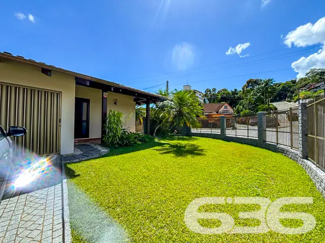 Descubra a sofisticação e o conforto em uma residê