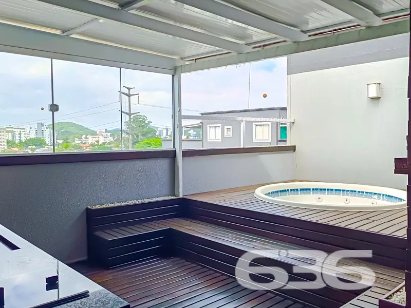 Cobertura Duplex Mobiliada no Bairro Santo Antônio