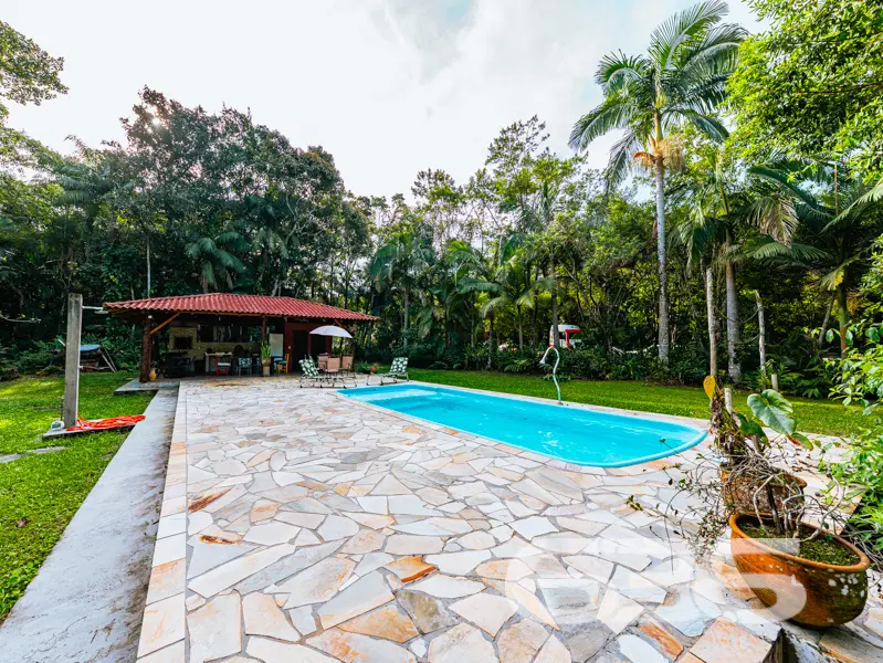 Luxuosa Chácara à Venda em Vila da Glória, São Fra
