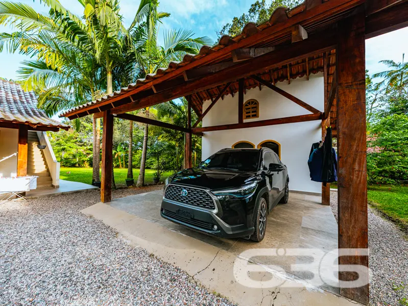 Luxuosa Chácara à Venda em Vila da Glória, São Fra