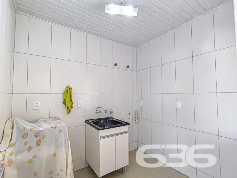 Residência Térrea com Edícula e Amplo Espaço em Jo