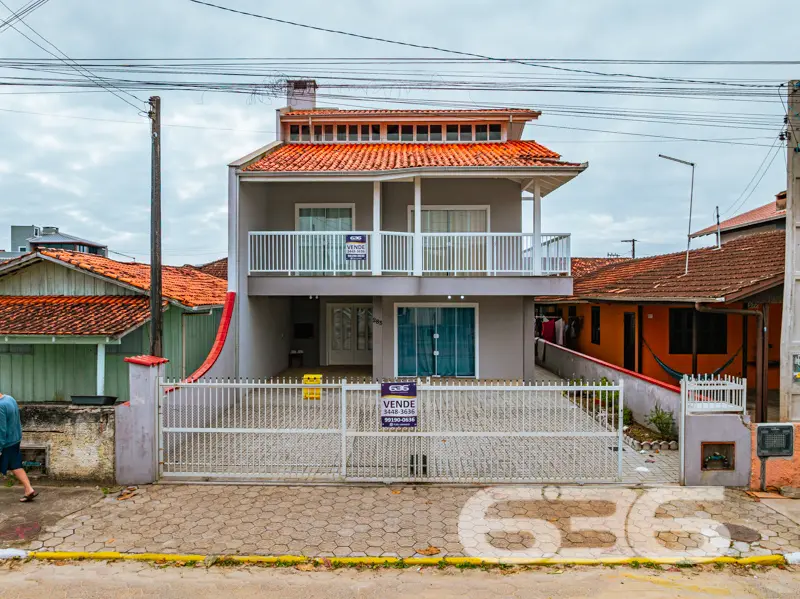 Venha conhecer o sobrado dos seus sonhos no coraçã