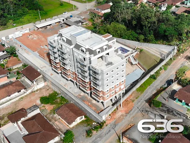 APARTAMENTO MOBILIADO DE ALTO PADRÃO NO COSTA E SI