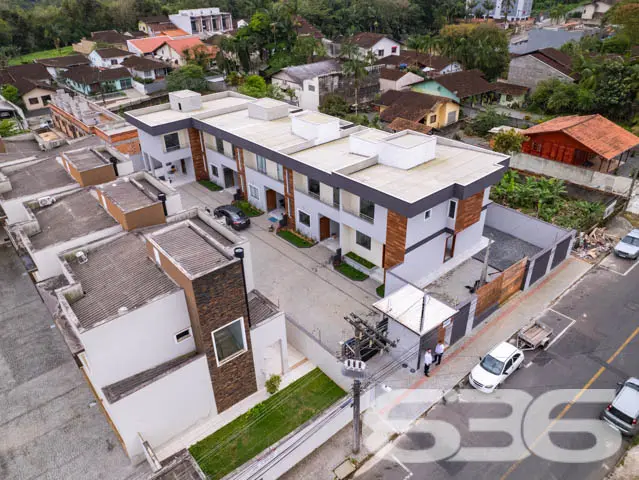 GEMINADO EM LOCALIZAÇÃO PRIVILEGIADA NO BAIRRO BOM