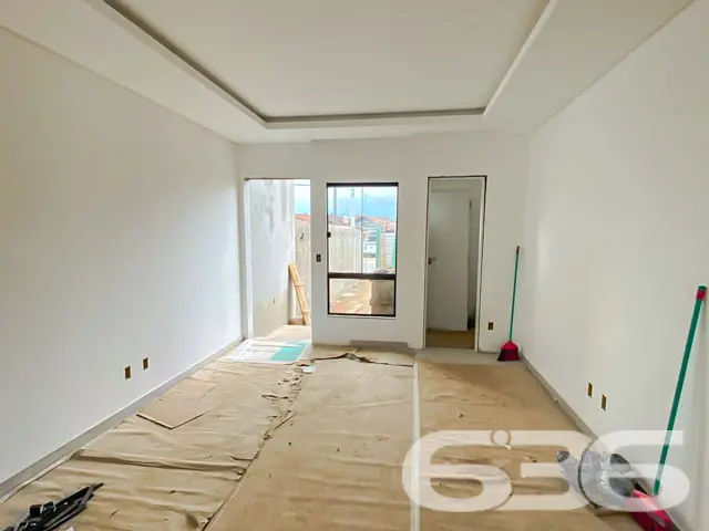 VENDE-SE GEMINADO SOBRADO COM 2 SUĂTES NO BAIRRO B